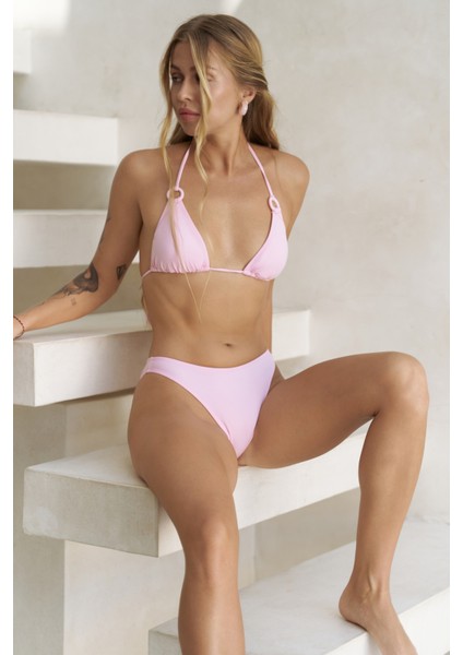 Samudra Halka Detaylı Pembe Bikini Üstü