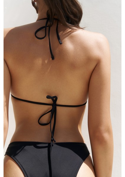 Samudra Halka Detaylı Siyah Bikini Üstü