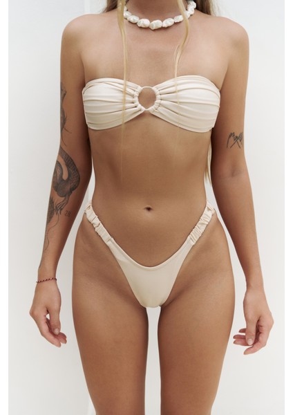 Zahira Yan Büzgü Detaylı Brezilyan Bej Bikini Altı modelleri