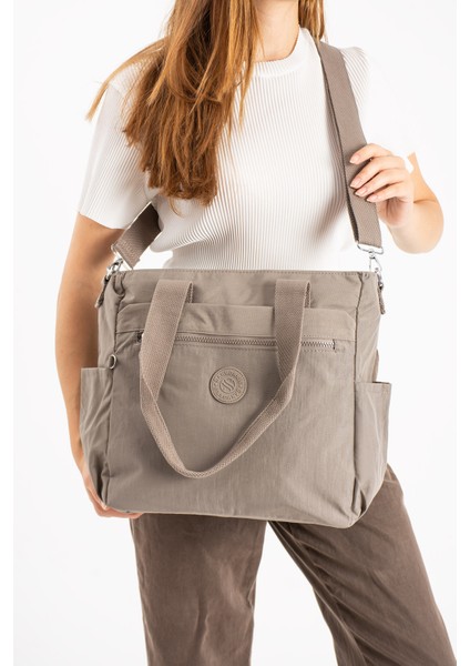 Kadın Büyük Boy Bölmeli Suya Dayanıklı Paraşüt Kumaş Çapraz ve Omuz Askılı Vizon Rengi Çanta indirimleri