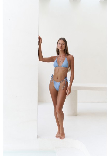 Cahya Bağlamalı Mavi Bikini Altı