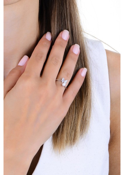 Gümüş Rodyumlu Inci,zirkon ve Sedef Taşlı Ayarlamalı Kelebek Yüzük modelleri