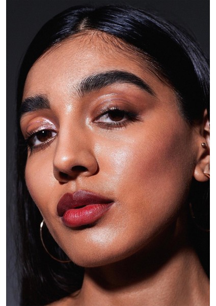 Wonder Blading Renk Sabitleyici Dudak Maskesi Charming 4ml fırsatları