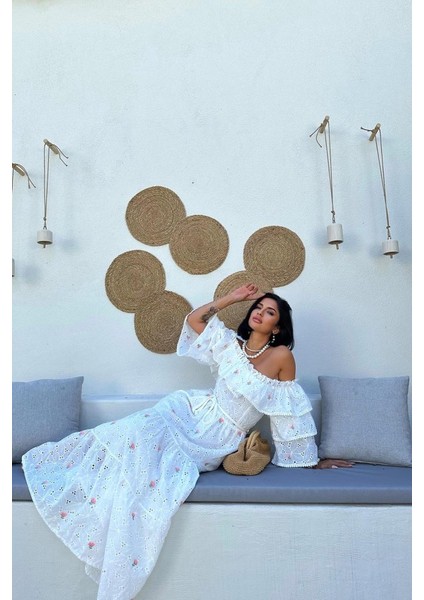 Ipeksi Pembe Omuzları Lastikli Brode Elbise