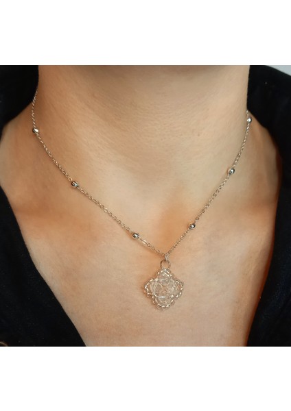 Kristal Taşlı Van Cleef Model Kolye, Gümüş Kaplama Çift Taraflı Yonca Modeli Kolye, Van Cleef Bijuteri Kolye, Van Cleef Gümüş Kaplama Kolye, Dört Yapraklı Şans Yonca Kolye modelleri