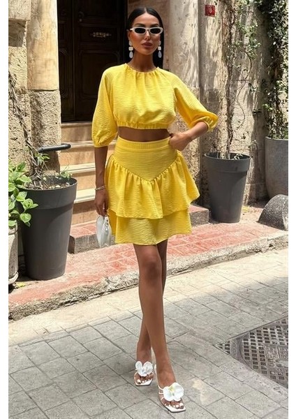 Ipeksi Crop Bluz ve Kat Kat Etekli Takım 10207