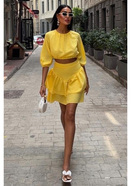 Ipeksi Crop Bluz ve Kat Kat Etekli Takım 10207 fiyatları