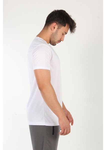 15 Sıfır Yaka Baskılı T-Shirt fırsatları