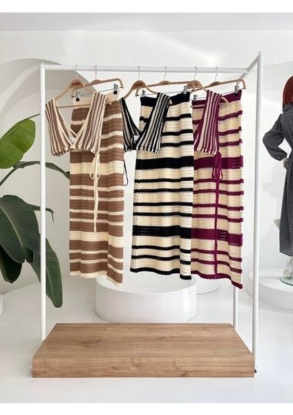 Ipeksi Çizgili Bikini Üst ve Etek Triko Takım 10110