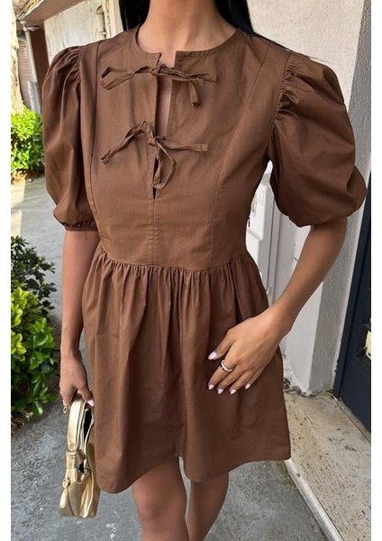 Ipeksi Önü Fiyonk Bağlamalı ve Balon Kollu Elbise 2893