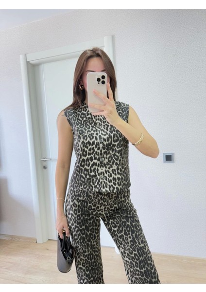 Ipeksi Leopar Desenli Düğmeli Bluzlu Pantolon Ikili Takım -Leopar