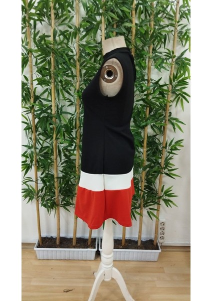 Ipeksi Kadın Sıfır Kol Yarı Balıkçı Yaka Şerit Detaylı Ithal Krep Elbise