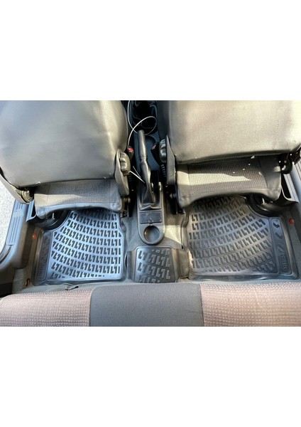 Opel Corsa C 3D Siyah Havuzlu Paspas 2000 ve 2006 fırsatları