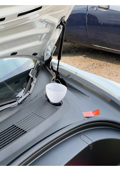 Tesla Model Y Cam Suyu Hunisi - Pratik Dökmeden Dolum fırsatları