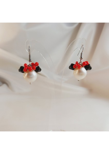 Mickey Mouse Figürlü Inci Küpe, El Yapımı Mickey Inci Küpe, Kadın Şık Mickey Küpe, Minnie Mouse Küpe, Kadın Şık Sevimli Aksesuar, Barok Inci Küpe, Çocuk Küpe, Zarif Tasarım Küpe modelleri