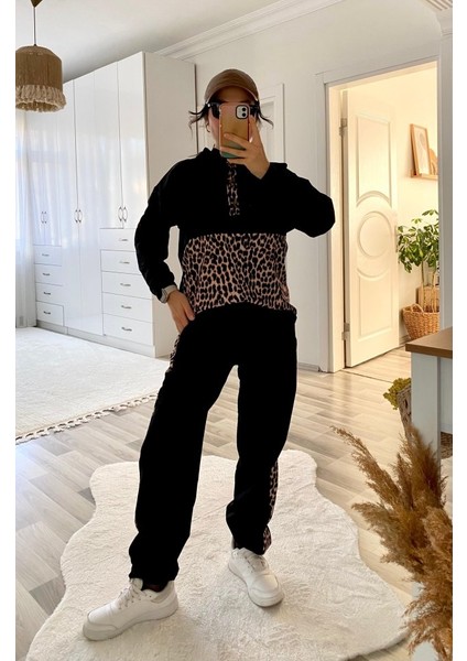 Ipeksi Kadın Uzun Kollu Leopar Detay Sweat ve Yanı Leopar Şerit Detay Pantolon Ikili Takım