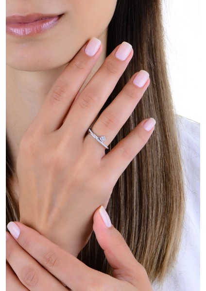 Gümüş Rodyumlu Zirkon Taşlı Kuyruklu Şans Yıldızı Yüzük