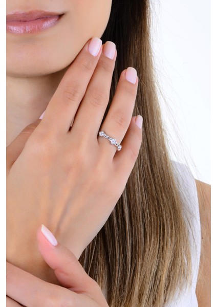 Gümüş Rodyumlu Zirkon Taşlı Örgülü Yonca Tamtur Yüzük fırsatları