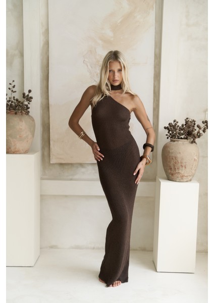 Kamalas Asimetrik Triko Kahve Uzun Elbise