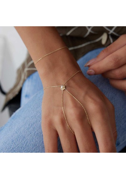 Daisy Ince Şahmeran