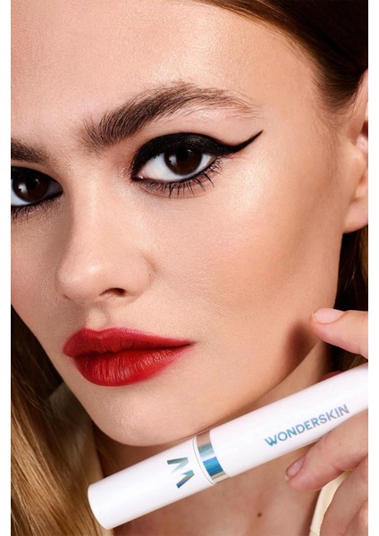 Wonder Blading Renk Sabitleyici Dudak Maskesi Playful 4ml modelleri