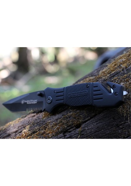 Smith Wesson® Extreme Ops Drop Point Black Kurtarma Çakısı SWFR2SCP modelleri