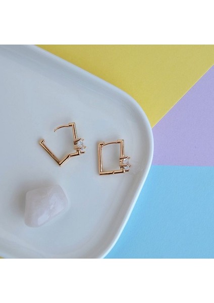 Yıldız Taşlı Kare Küpe Halka Küpe Tektaş Yıldız Detaylı 14 mm modelleri