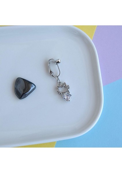 Deliksiz Göbek Piercing Mıknatıslı Sıkıştırma Kedi Figürlü Delik Gerektirmez modelleri