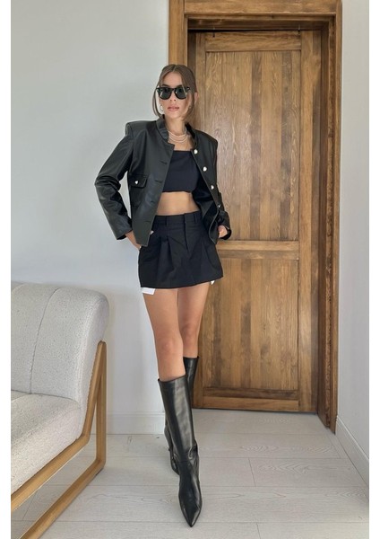 Ipeksi Siyah Önü Düğme Kapamalı Deri Ceket