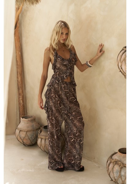 Sulliven Fırfır Detay Vizon Crop Pantolon Takım fiyatları