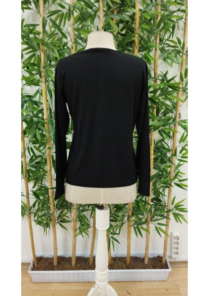 Ipeksi Kadın Uzun Kollu Bisiklet Yaka Gülümseyen Surat Desenli Viskon Bluz indirimleri