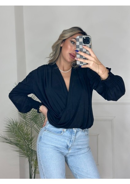 Ipeksi Kadın Uzun Kollu Dökümlü Kruvaze Yaka Kol Ucu Gipeli Sandy Bluz