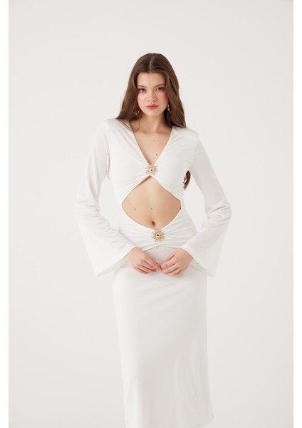 V Yaka Aksesuarlı Uzun Sunlit Elbise Beyaz modelleri