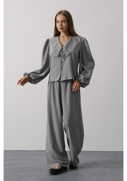 Ipeksi Işlemeli Bebe Yakalı Pantolon Takım - Siyah