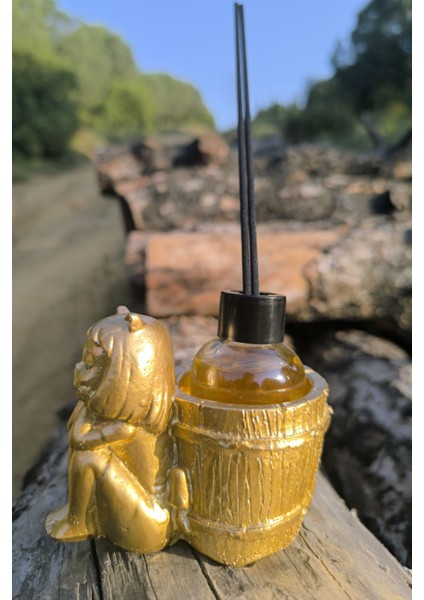 Sandal Esanslı Oda Kokusu-Çubuklu Cam Şişe 50ML -Kedi Kız Figürlü Biblo Tasarım fırsatları