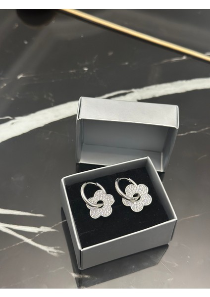 Çiçek Model Çelik Küpe