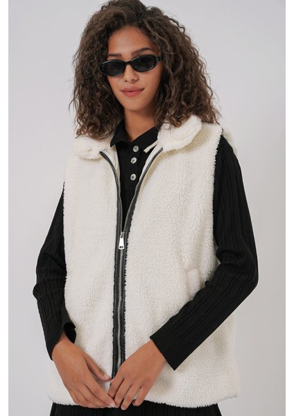 Ipeksi 6793 Peluş Yelek - Beyaz