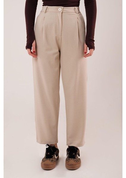 Ipeksi Kapama Cep Detaylı Krem Pantolon