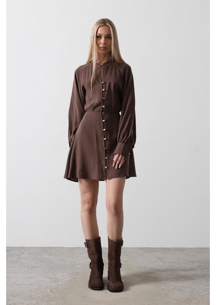 Ipeksi Gold Rengi Düğme Detaylı Elbise - Kahve