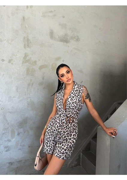 Ipeksi Leopar Şort Tulum Ceket Yaka Toka Detaylı - Leopar