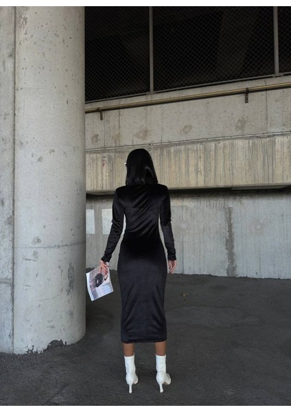 Ipeksi Kadın Uzun Kollu Yarım Balıkçı Yaka Büzgü Detay Kadife Kumaş Elbise fırsatları