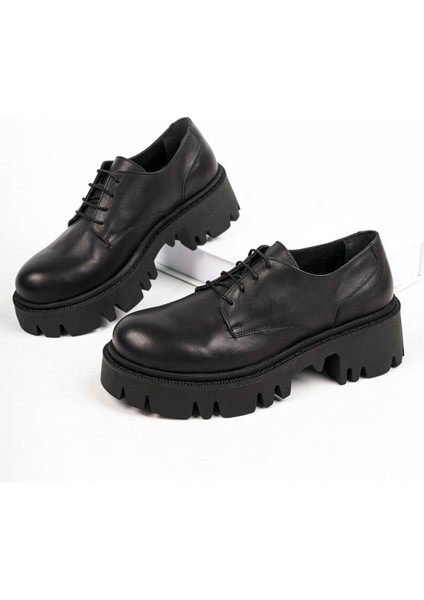 Hakiki Deri Kadın Tırtıklı Platform Taban Loafer Ayakkabı TRC50-4004