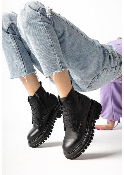 Hakiki Deri Kadın Tırtıklı Taban Deri Postal Bot TRC49-216574-1 fiyatları