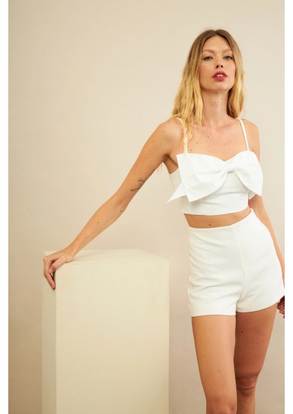 Kadın Ekru Fiyonklu Crop Bluz KED0089 fiyatları