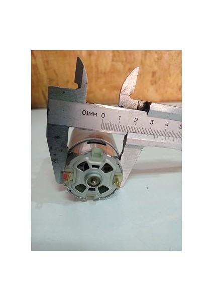 PSR 1200 Vidalama Makinesinin Doğru Akım Motoru 12V - 2609120083 fırsatları