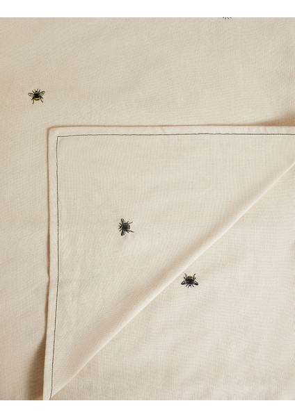 Saf Pamuklu Arı İşlemeli Masa Örtüsü fiyatları