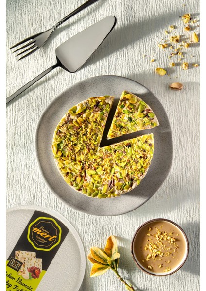 Şeker Ilavesiz Antep Fıstıklı Tahin Helvası (450 Gr)