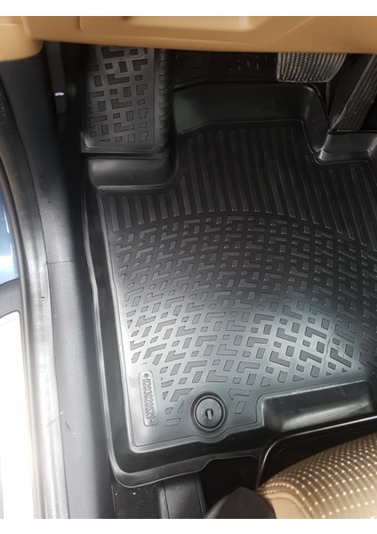 Kıa Sportage Iv 3D Siyah Havuzlu Paspas 2016 ve 2021 fiyatları