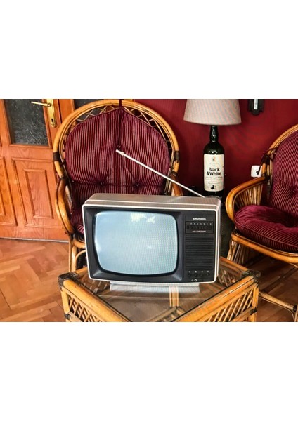 37 Ekran Siyah Beyaz Televizyon - Çalışır Durumda indirimleri