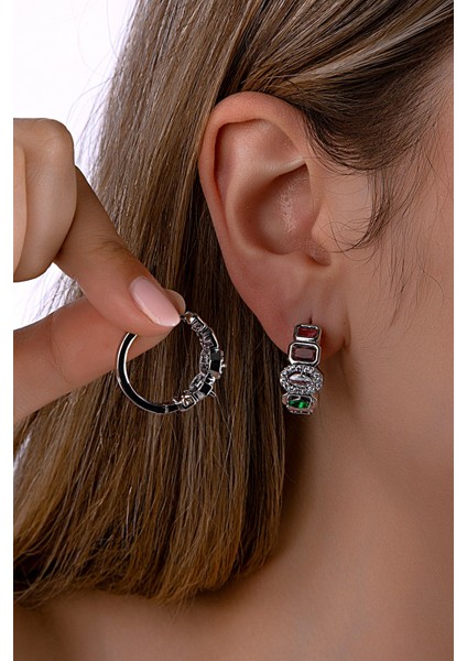 Gümüş Renkli Farklı Renk Taşlı Geometrik Halka Küpe